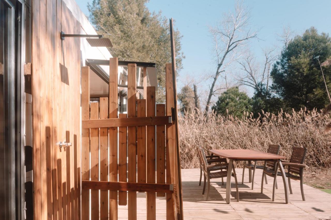 Cooltainer Retreat: Sustainable Coastal Forest Tiny House Near Barcelona Castelldefels Εξωτερικό φωτογραφία